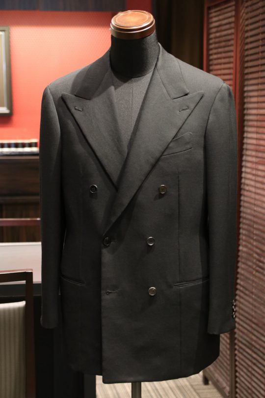 ビスポーク　スーツ　ウィリアムハルステッドのアイキャッチ画像